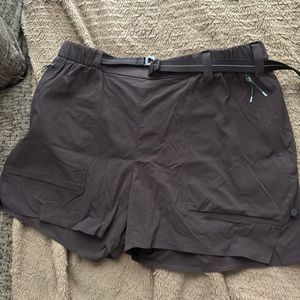 Lululemon gray shorts
